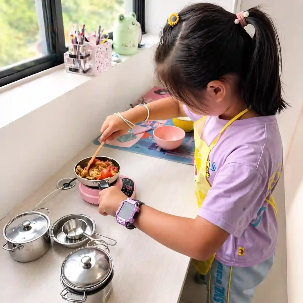 Bộ Đồ Chơi Nhà Bếp 22 Chi Tiết Cho Bé Có Bếp Nấu Thật Mini, Đồ Chơi Nấu Ăn Bé Gái